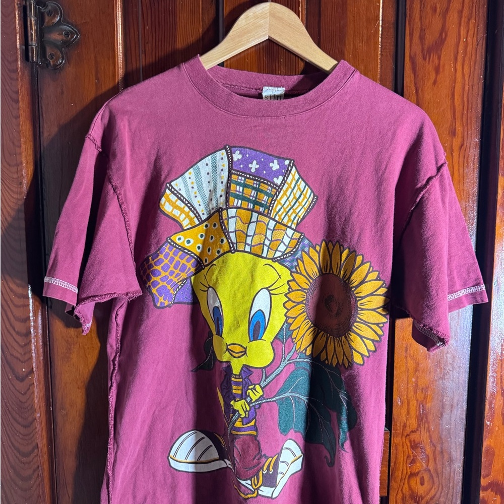 Vintage 90s Tweety Graphic T-Shirt - Maroon